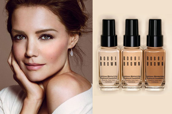 katie-holmes-bobbi-brown-foundation.jpg