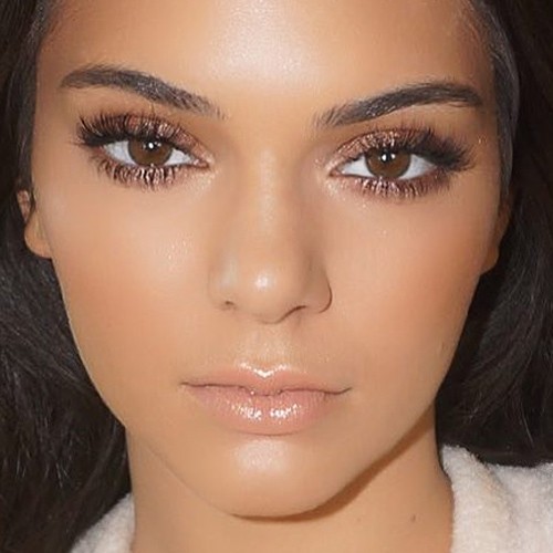 kendall-jenner-makeup-15-500x500.jpg