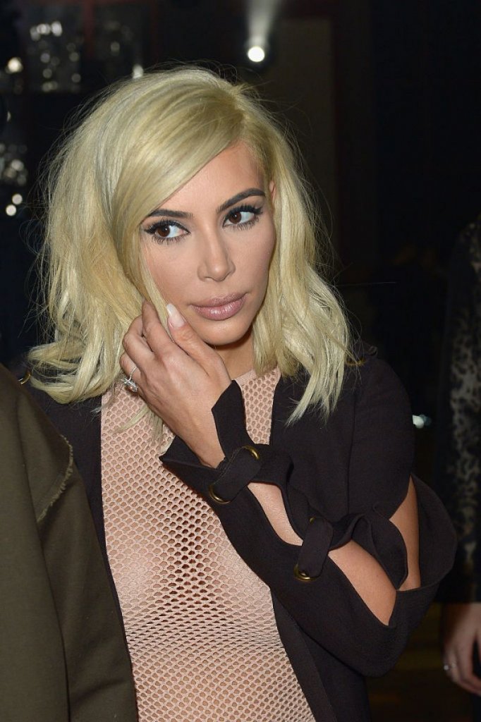 kim-kardashian-attend-the-lanvin-fashion-show-in-paris_3.jpg