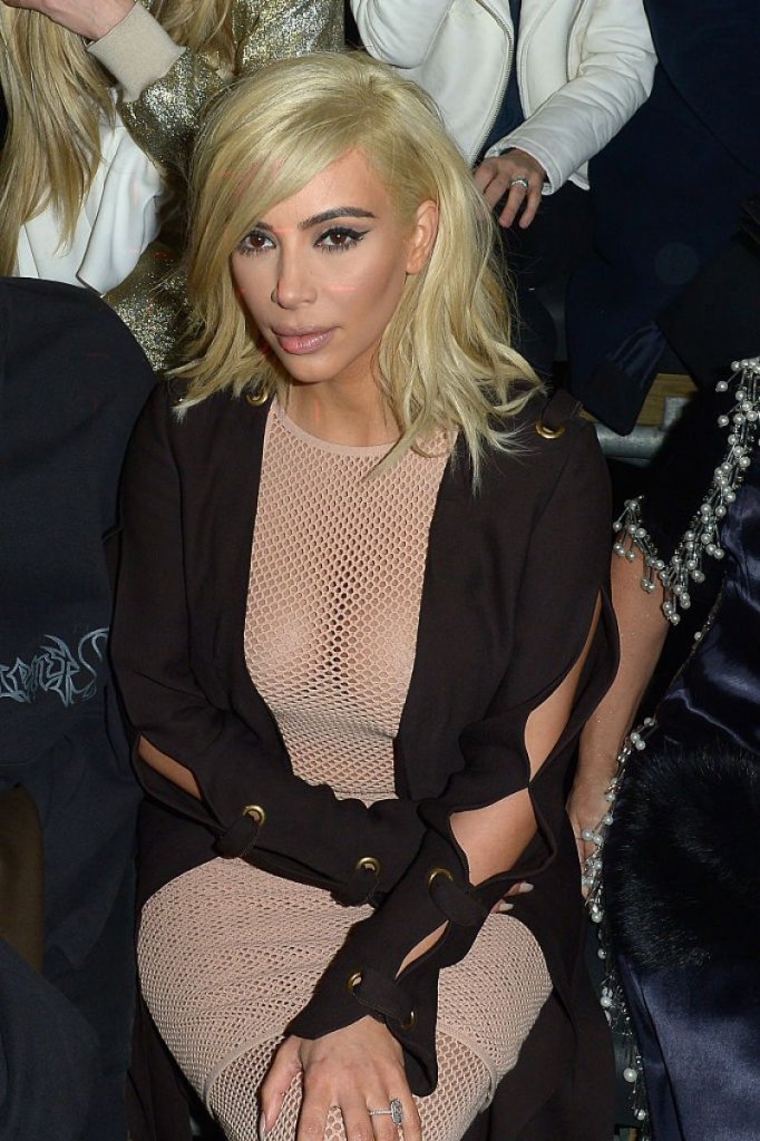 kim-kardashian-attend-the-lanvin-fashion-show-in-paris_5.jpg