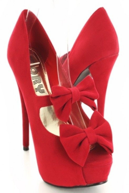 kırmızı-fiyonklu-süet-topuklu-ayakkabı-örneği.jpg