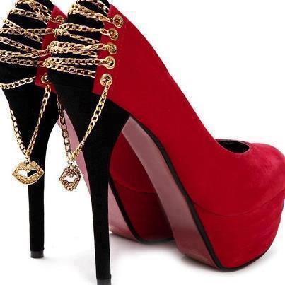 kırmızı-zincirli-yüksek-topuklu-kadın-ayakkabı.jpg