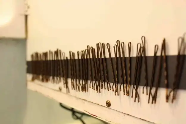 küçük şeylerden bahsetmişken metal eşyalarınızı mıktanıslar yardımıyla sabıtleyın.webp