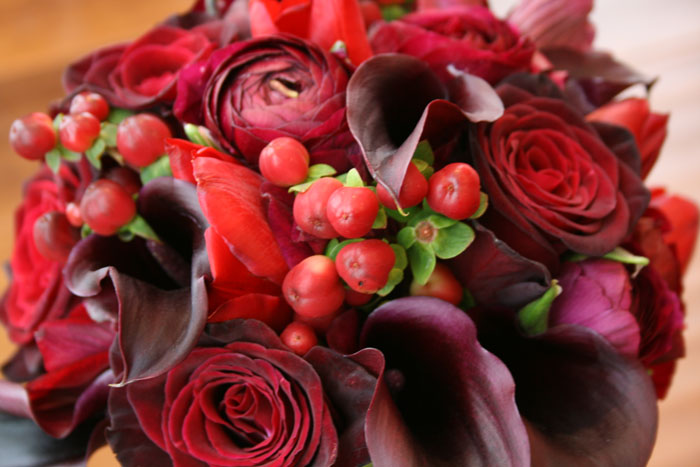 lake-tahoe-wedding-flowers-red-bouquet.jpg