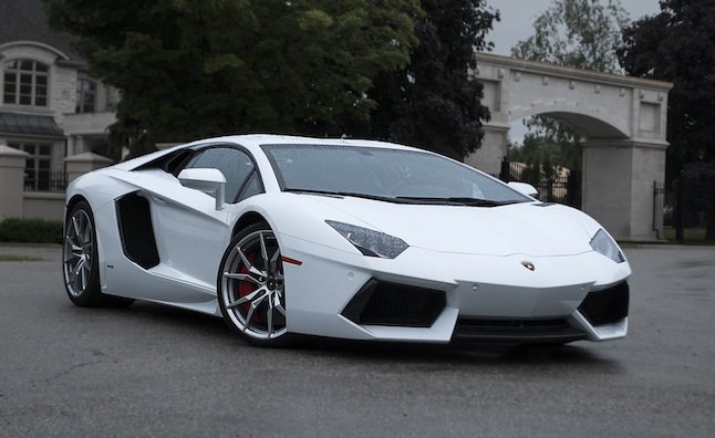 Lamborghini-Aventador-Main.jpg