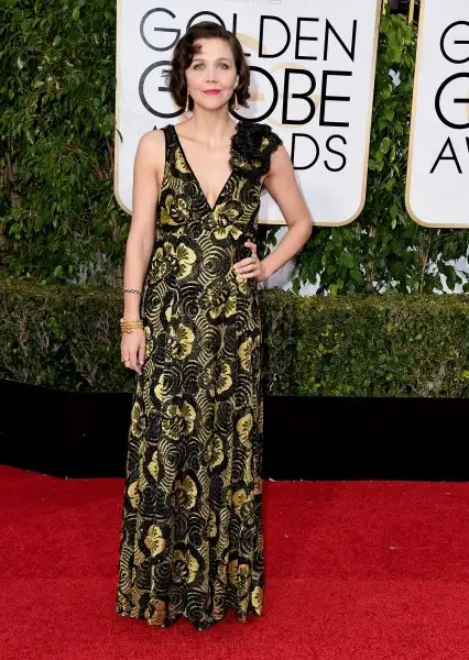 maggie-gyllenhaal-golden-globes-2016.webp