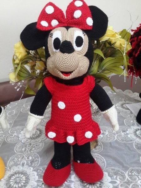 Micky-Mause-Amigurumi-1.jpg