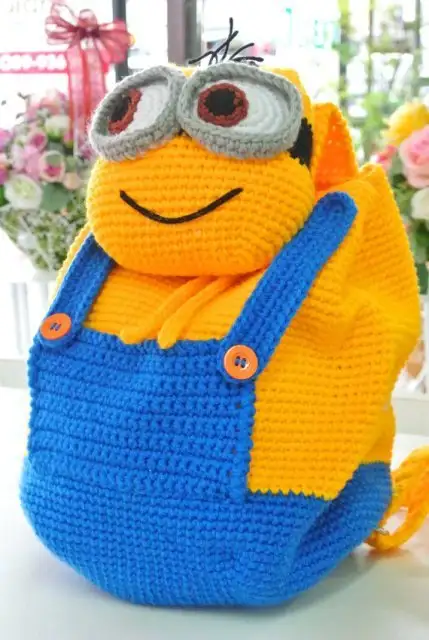 minion-minyonlar-orgu-canta-modelleri-6.webp