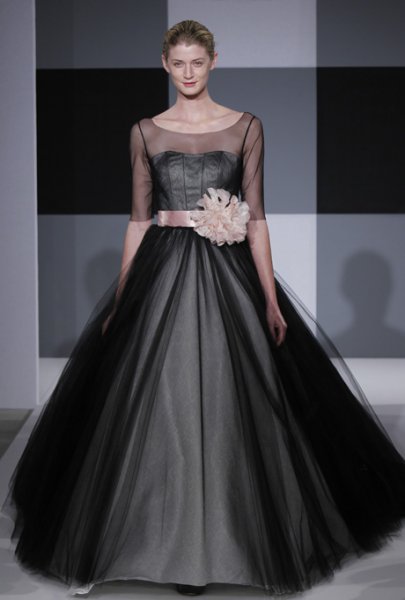 new-isaac-mizrahi-for-kleinfelds-wedding-dresses-spring-2013-014.jpg