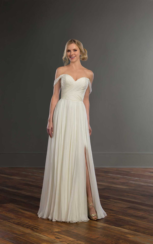 off-the-shoulder-wedding-dress-martinaliana.jpg