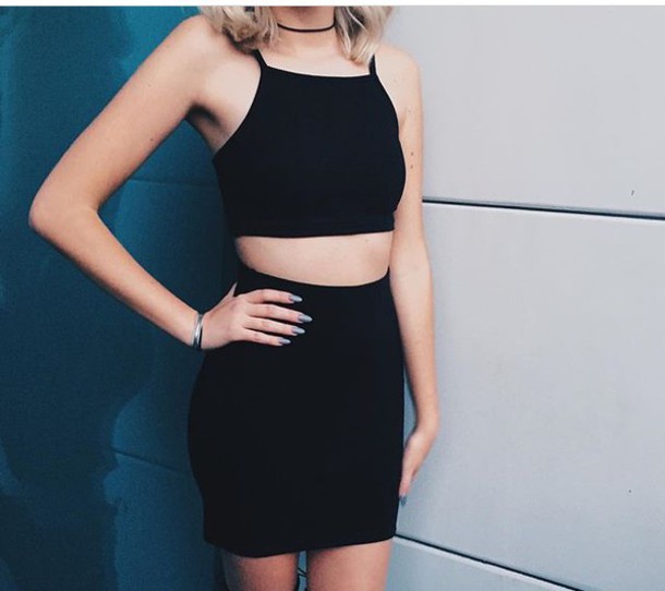 oh3vkx-l-610x610--black+crop-black-skirt-outfit-tumblr+outfit.jpg