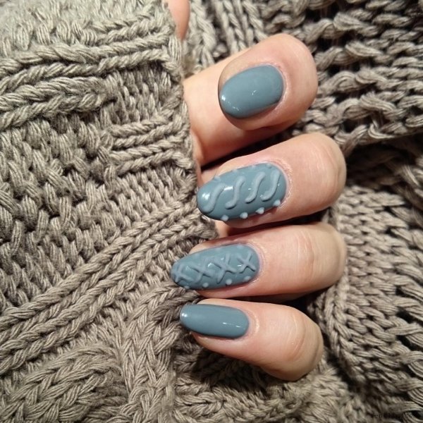 Örgü-desenli-tırnak-trendi-Video-ve-Galeri-sweaternails-7.jpg