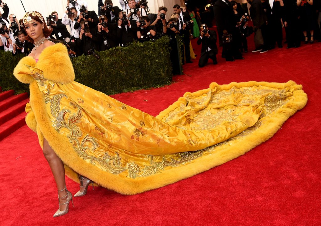 rihanna-met-gala-2015.jpg