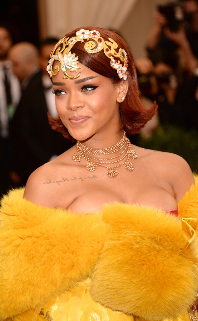 rs_634x1024-150504205534-rs_634x1024-150504175526-634.Rihanna-Met-Gala-headshot.jl.050415.jpg