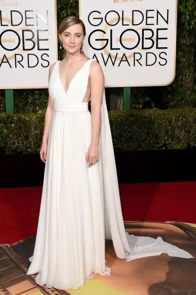 saoirse-ronan-golden-globes-2016.webp