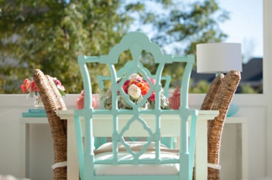 sea-inspired-summer-terrace-decor-in-coral-and-aqua-3-554x368.jpg