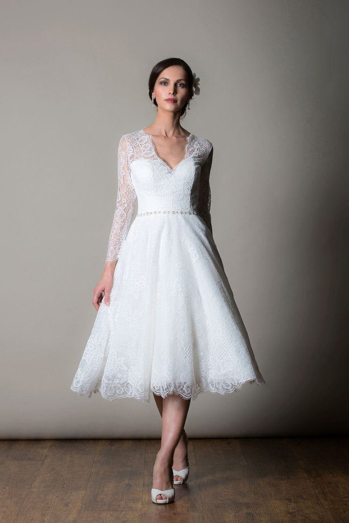 short-wedding-dresses-rita-mae-montreal.jpg