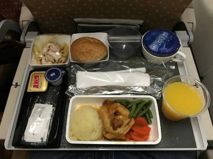 singapore-airlines-ekonomi-sinifi.webp