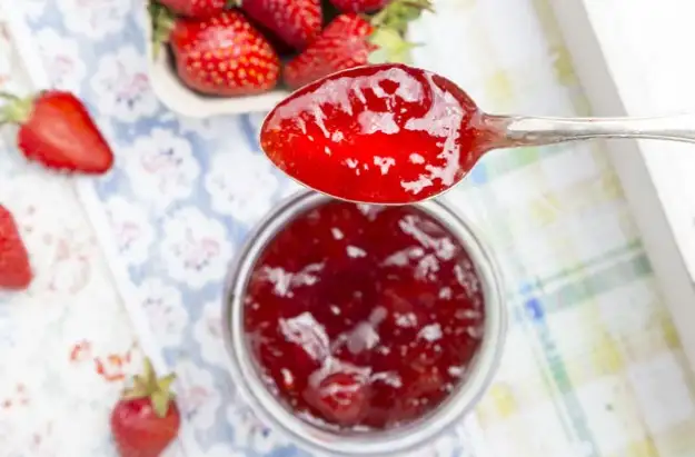 strawberry-jam.webp