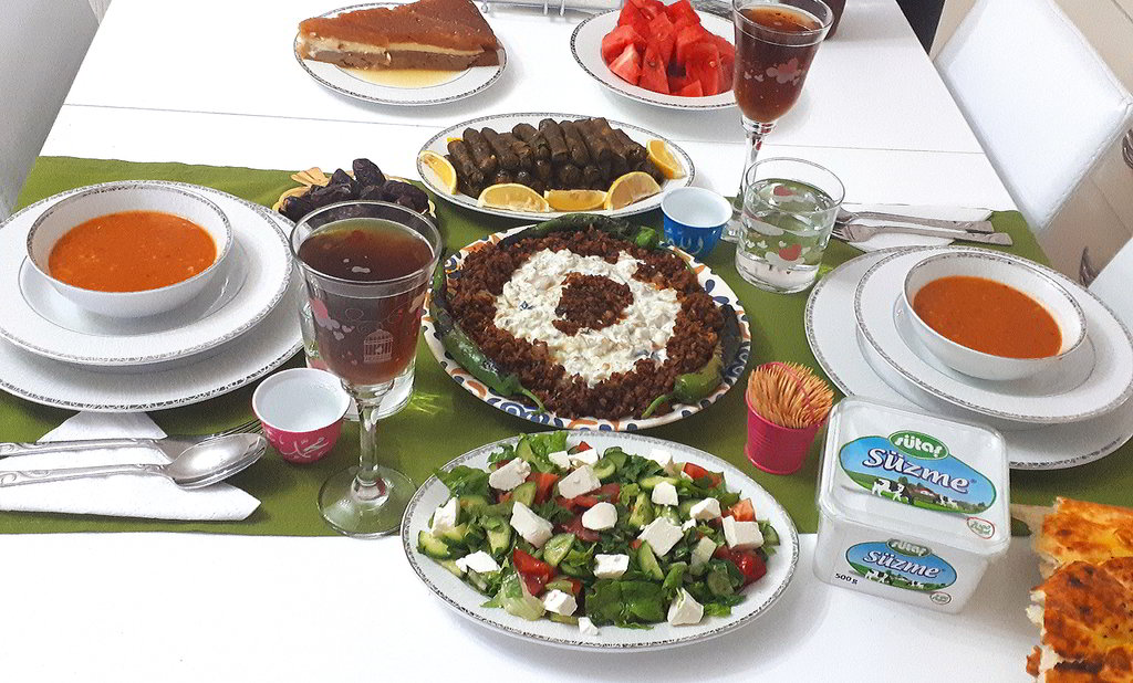 sütaş iftar.jpg