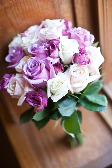 the_pros-wedding_flowers-purple_and_white.jpg