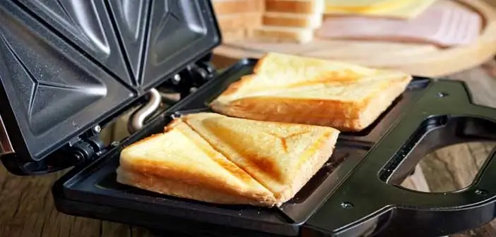 tost-makinesi-temizligi.webp