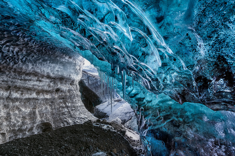 vatnajökull-glacier-ice-cave.jpg