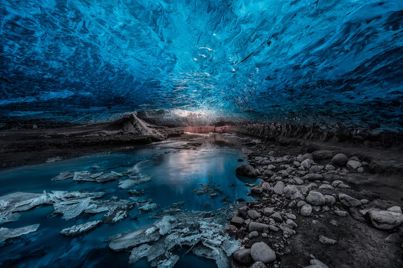 vatnajökull-glacier-ice-cave.jpg