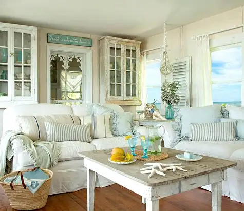 Venice-Beach-Cottage-Living-Room.webp