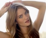 $rosie-huntington-whitley-face3.jpg