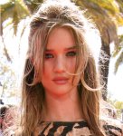 $rosie-huntington-whiteley-farki_24062011131005.jpg