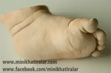 $bebek_el_ayak_heykel (2).webp