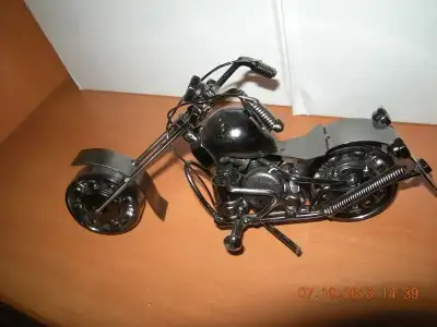 $METAL-MOTOR-BIBLO-CAKI-GIBI-ERKEKLERE-BAYANLARA__43804869_0.webp