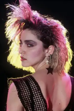 $PD486292@MADONNA-6131.webp