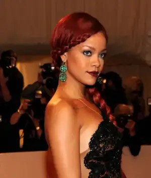 $rihanna-met-ball-2011-18-540x637.webp