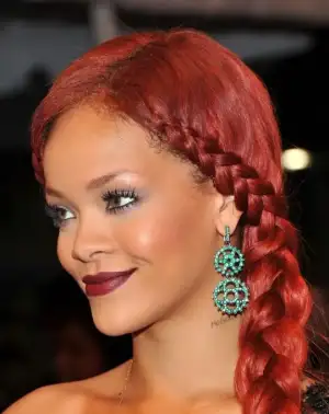 $rihanna-met-ball-2011-041-540x680.webp