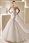 $la_sposa_seduccion_wedding_dress_2012.jpg