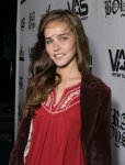 $Isabel_Lucas_05.jpg