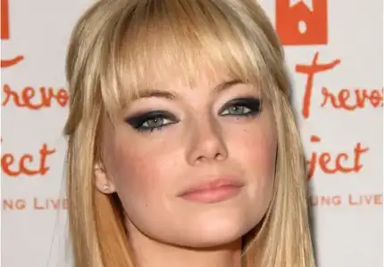 $gwen-stacy-emma-stone-6-12-10-kc.webp