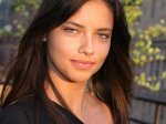 $adriana-lima-nin-makyajsiz-hali_58644[1].jpg