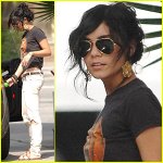 $vanessa-hudgens-zac-efron-pump-gas.jpg