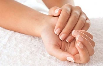 Kuru tırnak çevresine nasıl bakım yapılır? Maske tarifi