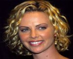 $charlize_theron_sac_modelleri_3.jpg