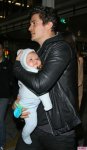 $Orlando-Bloom-Miranda-Kerr-Baby-Flynn-5-599x1024.jpg