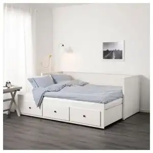 PE632055.webp