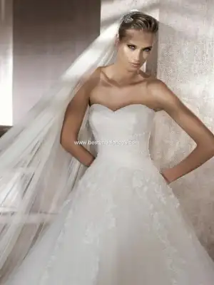 $pronovias22.webp