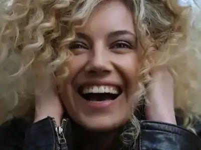 $P&#305;nar Ayd&#305;n (2).webp