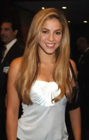 $shakira_422_1246122488.webp