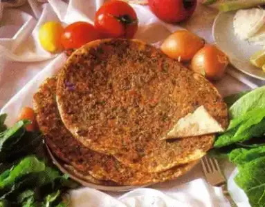 $lahmacun-1.webp