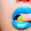 $blue_lips_green_nail.jpg